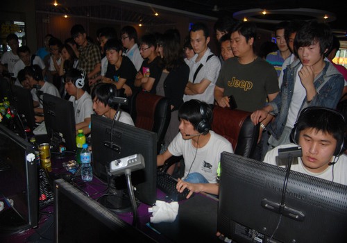 这么快出结果不换人？涵艺谈BLG明年阵容：明年应该挺乐观的！！