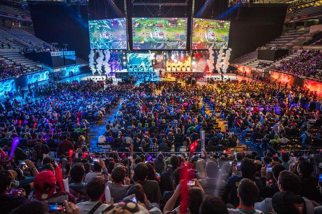 数据里程碑：RA俱乐部达成PL第300次出场的成就