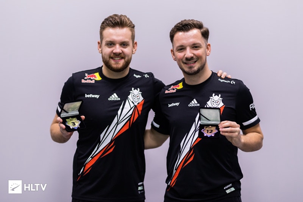 今日16：45 LPL季后赛 LNG vs TES LNG：硬熊瞪场!!! TES：前进